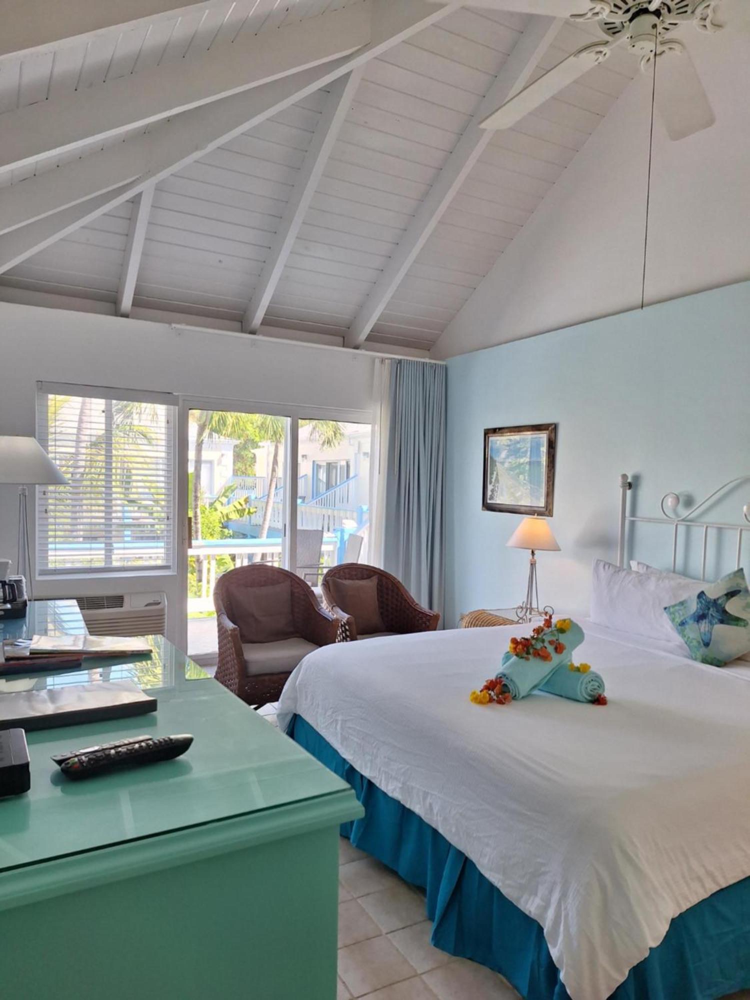 Sibonne Beach Hotel Grace Bay Buitenkant foto