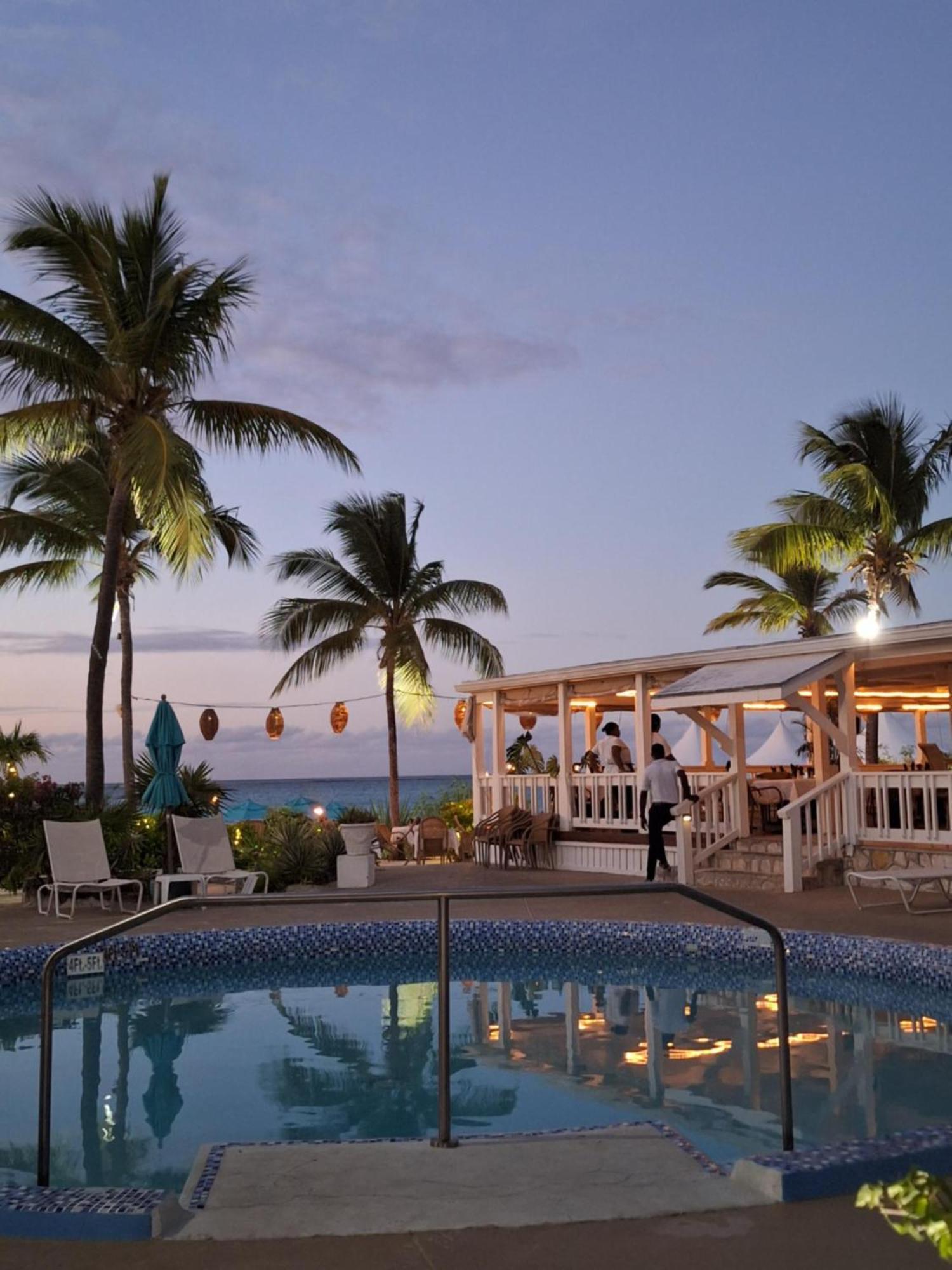 Sibonne Beach Hotel Grace Bay Buitenkant foto