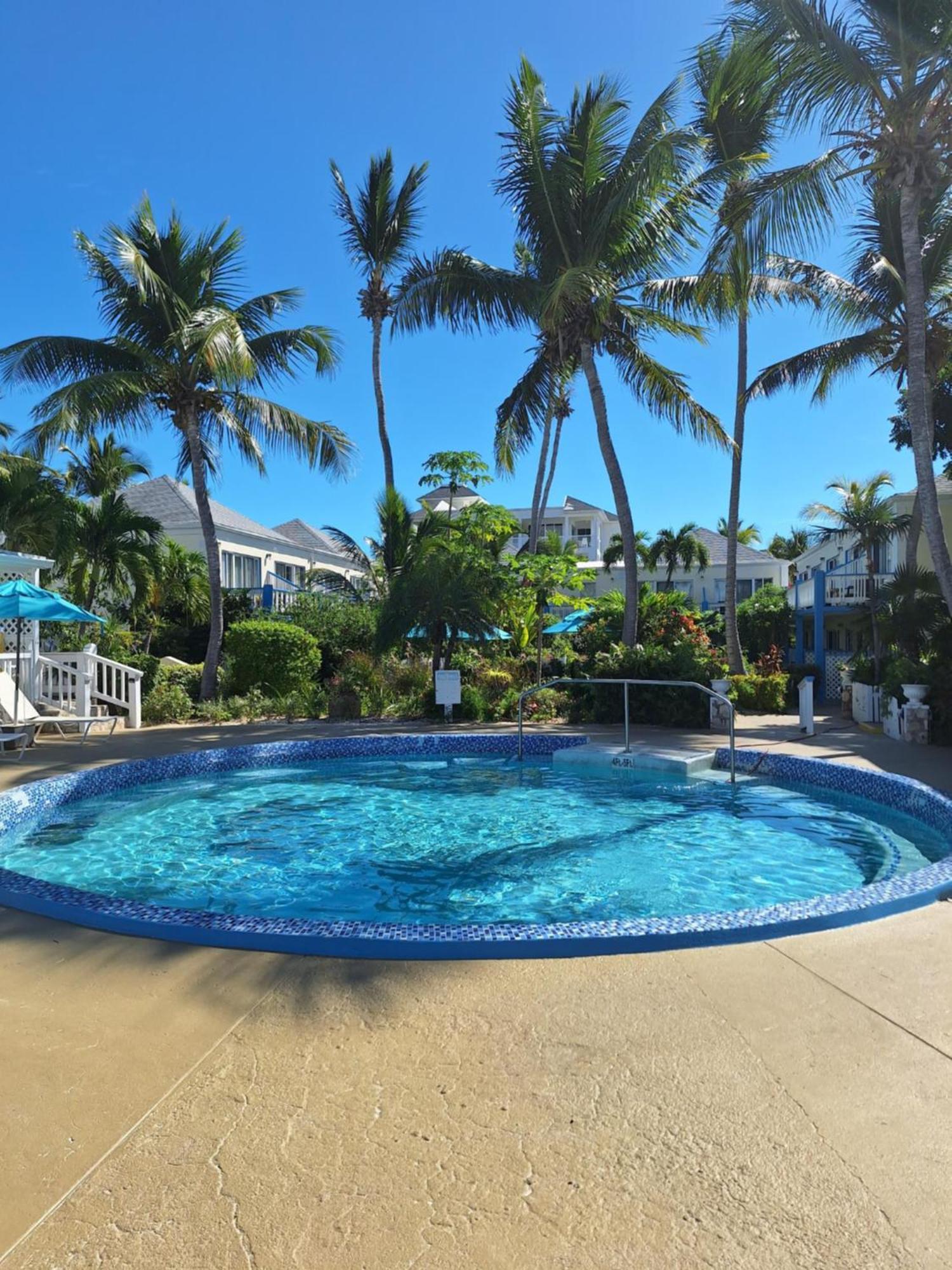 Sibonne Beach Hotel Grace Bay Buitenkant foto